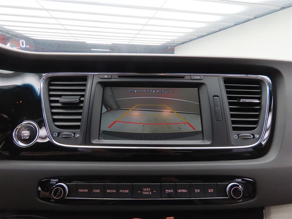 KIA Carnival 2016 Gris - Importación desde Corea - HF Imports Iquique - Foto 13