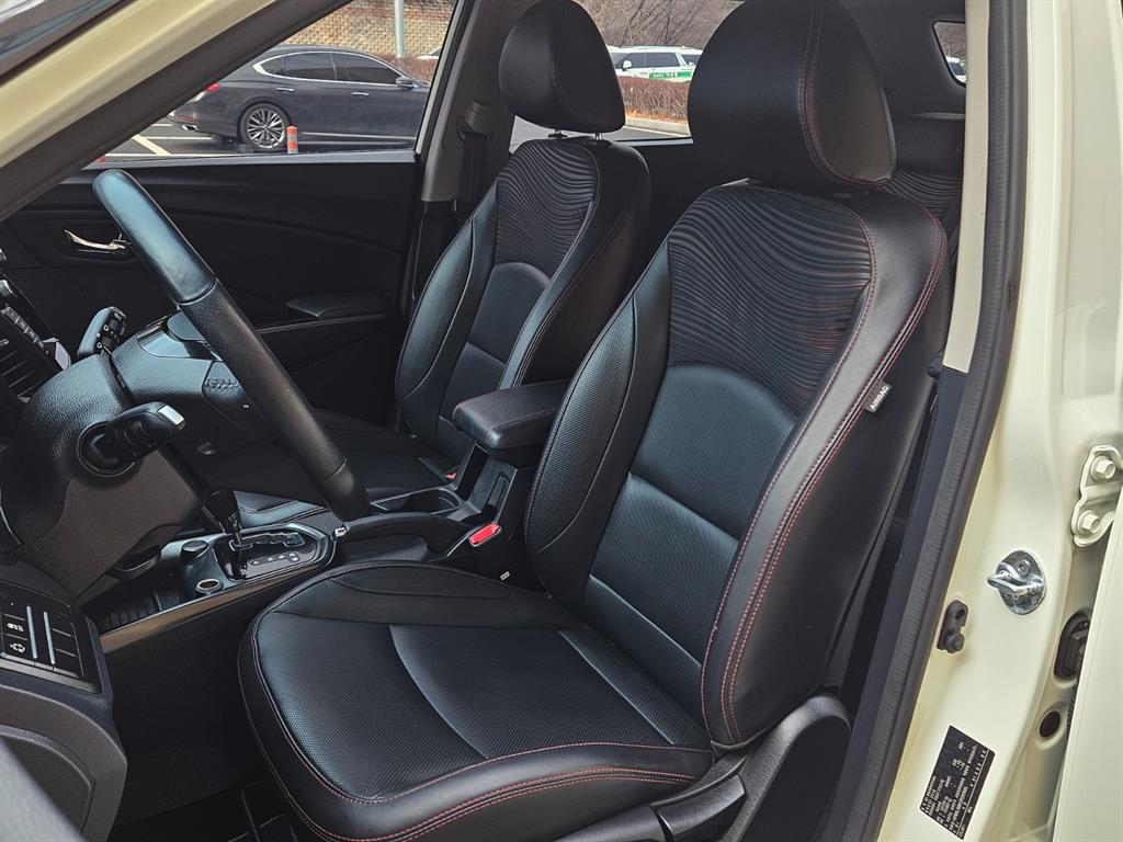 Ssangyong Tivoli - Vista 10