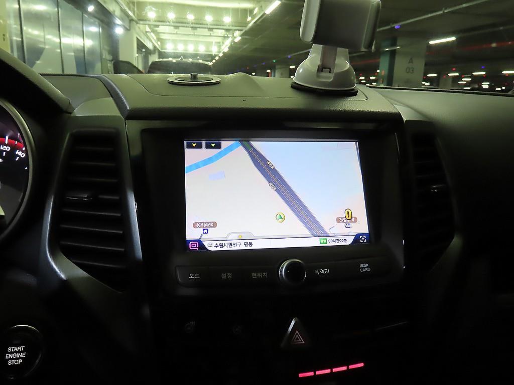 Ssangyong Tivoli 2018 Gris - Importación desde Corea - HF Imports Iquique - Foto 16