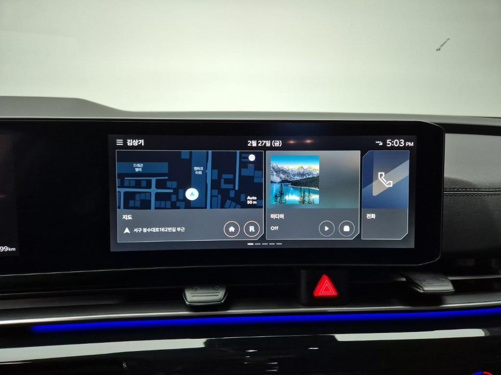 KIA Carnival - Vista 12