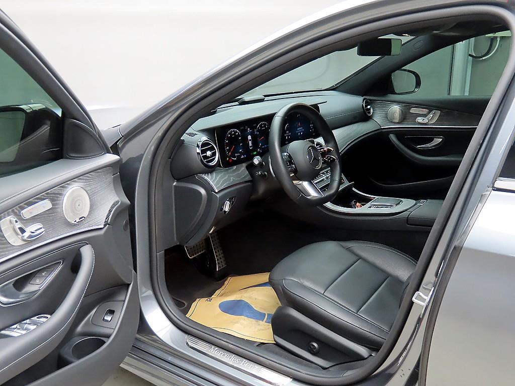 Mercedes Benz E class - Vista 5