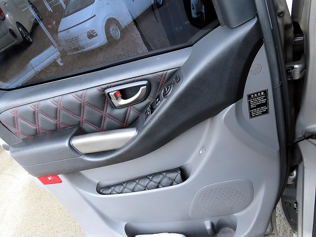 HYUNDAI Starex - Vista 11