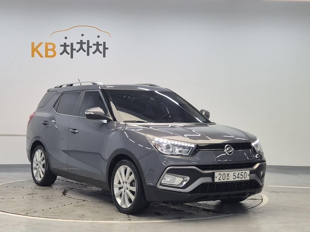 Ssangyong Tivoli - Vista 4