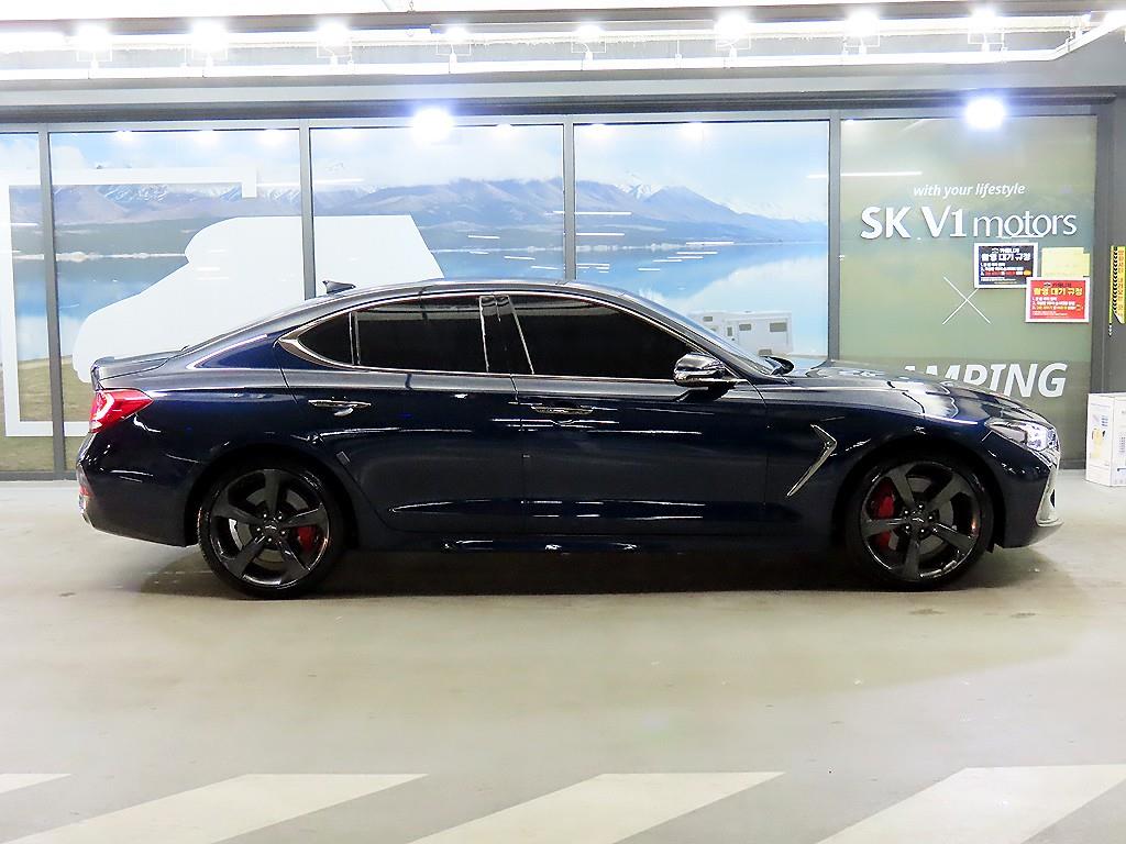 Genesis G70 - Vista 3