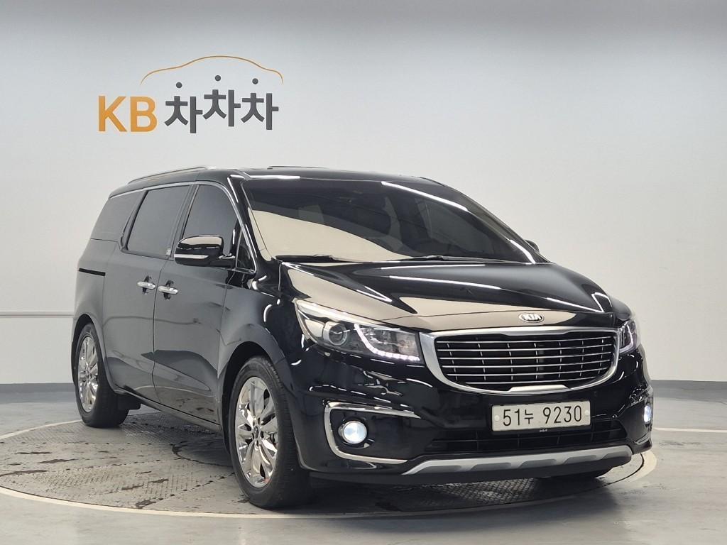 KIA Carnival - Vista 4