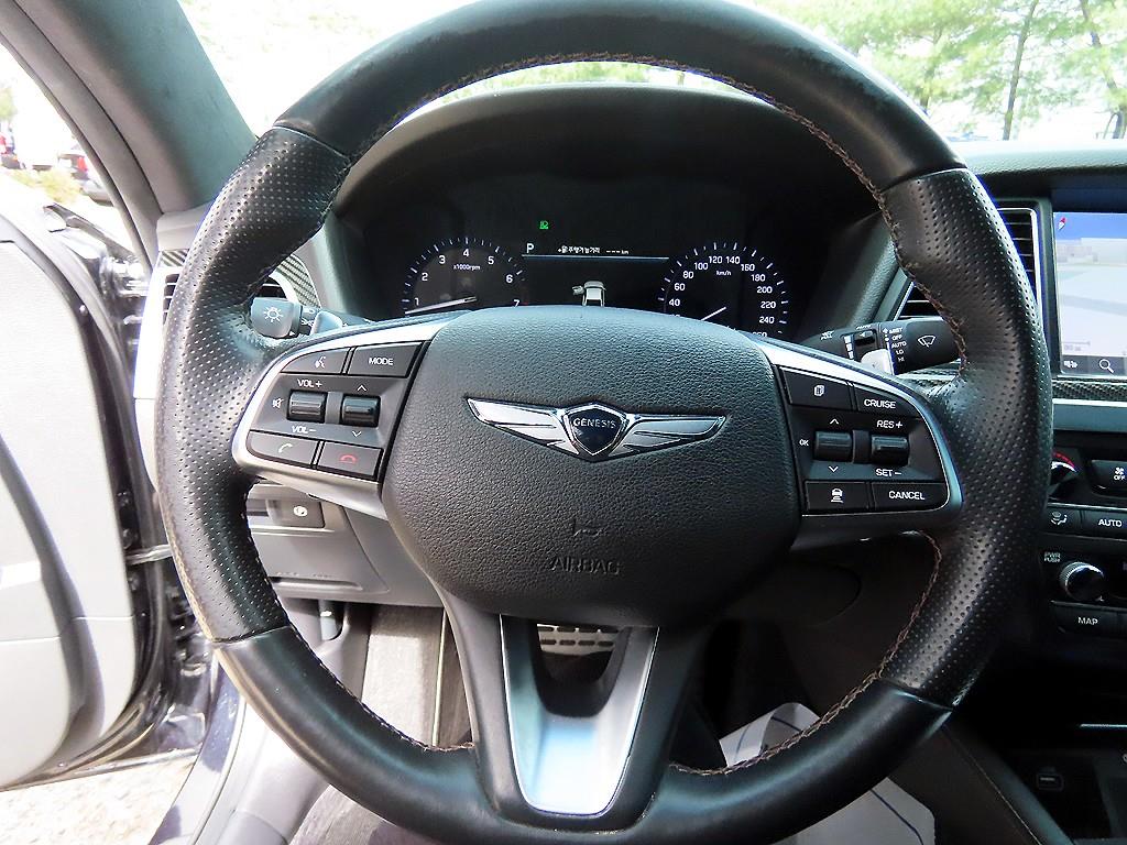 Genesis G80 - Vista 8