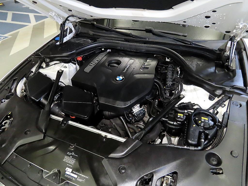 BMW 5 Series 2018 Blanco - Importación desde Corea - HF Imports Iquique - Foto 19