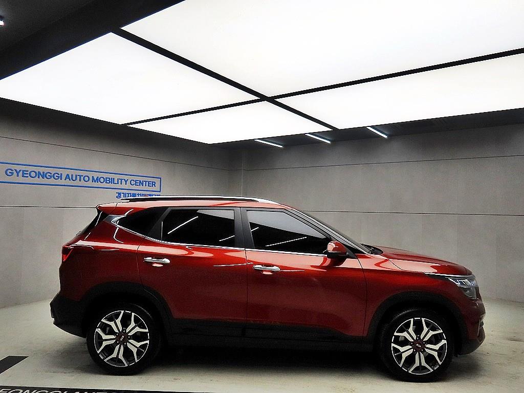 KIA Seltos - Vista 2