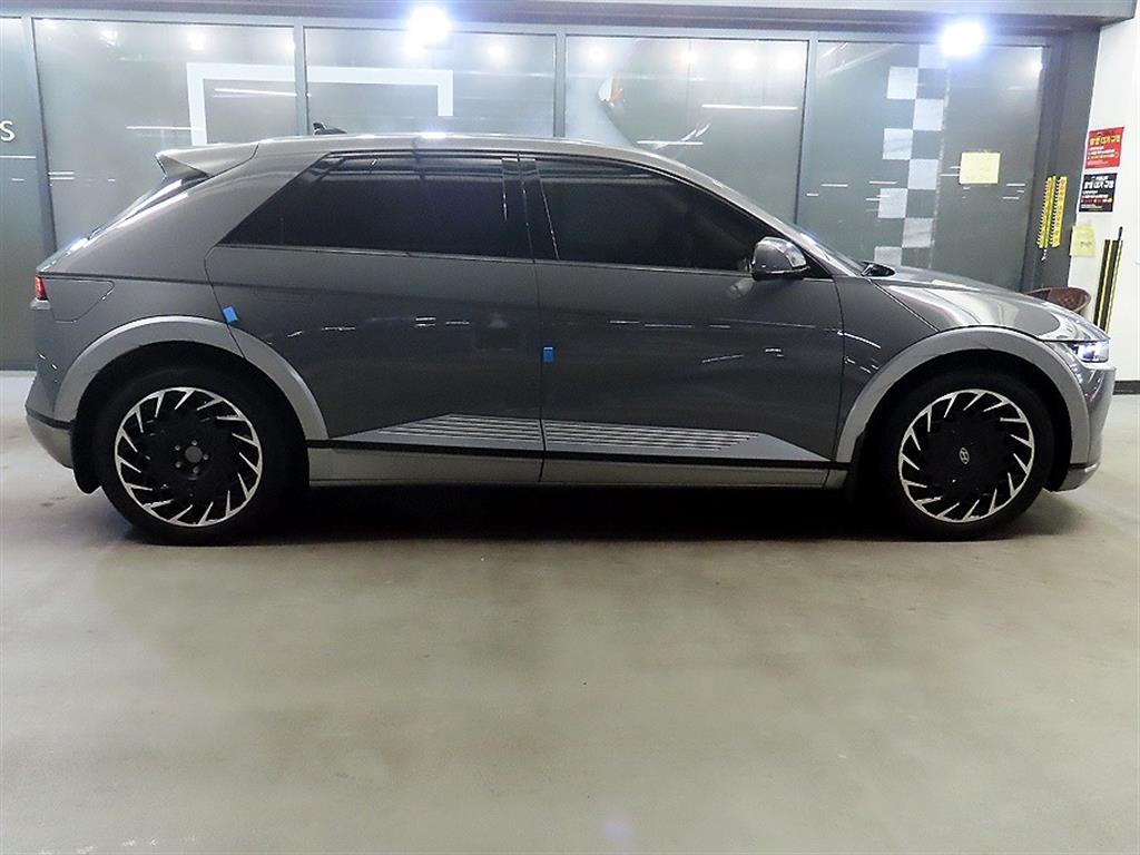 HYUNDAI Ioniq 5 - Vista 3