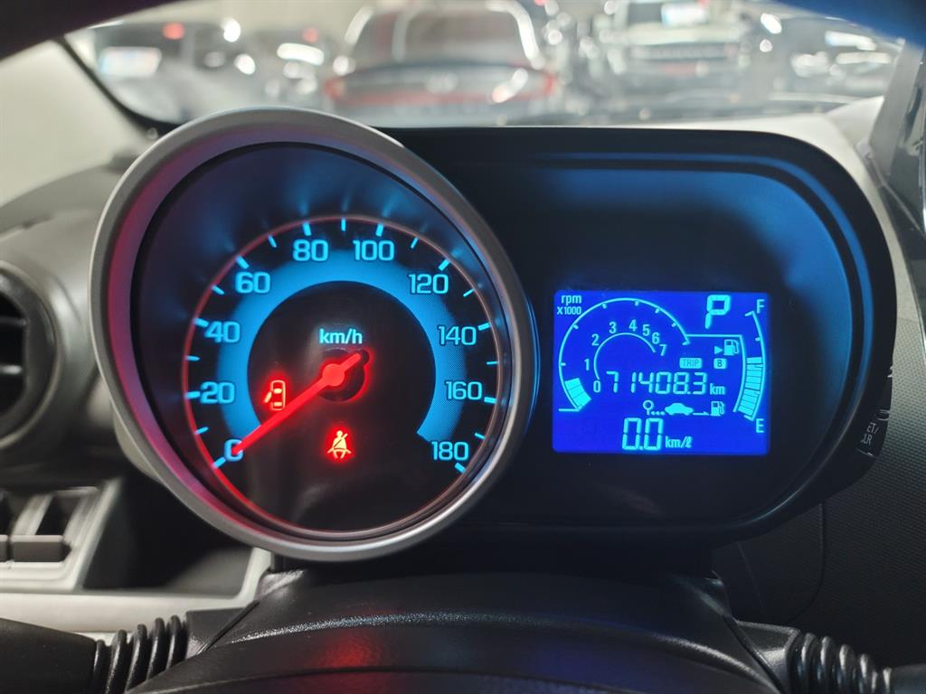 Chevrolet Spark - Vista 11