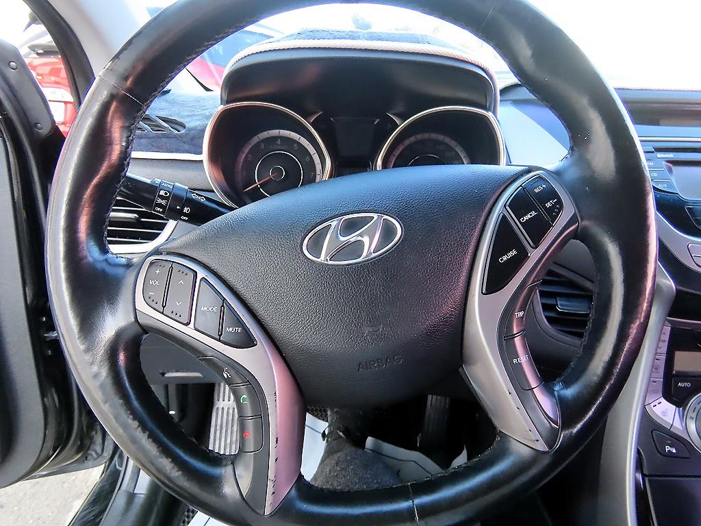 HYUNDAI Avante - Vista 8