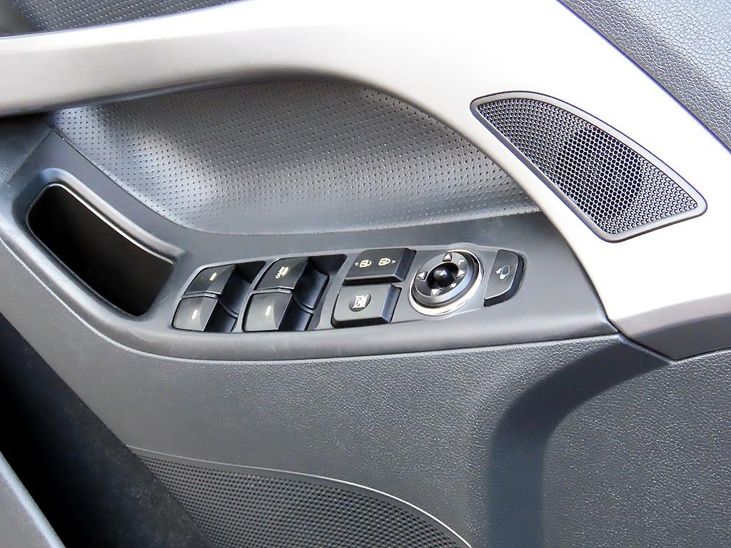 HYUNDAI Avante - Vista 11