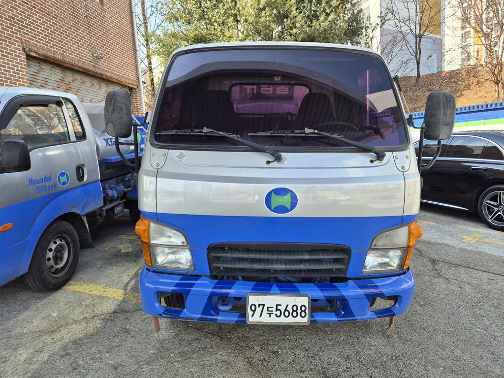 medium and large cargo Rory - Vista 3