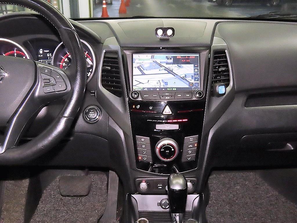 Ssangyong Tivoli - Vista 11