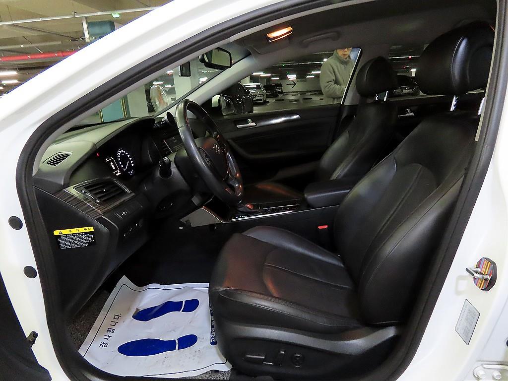 HYUNDAI Sonata - Vista 6