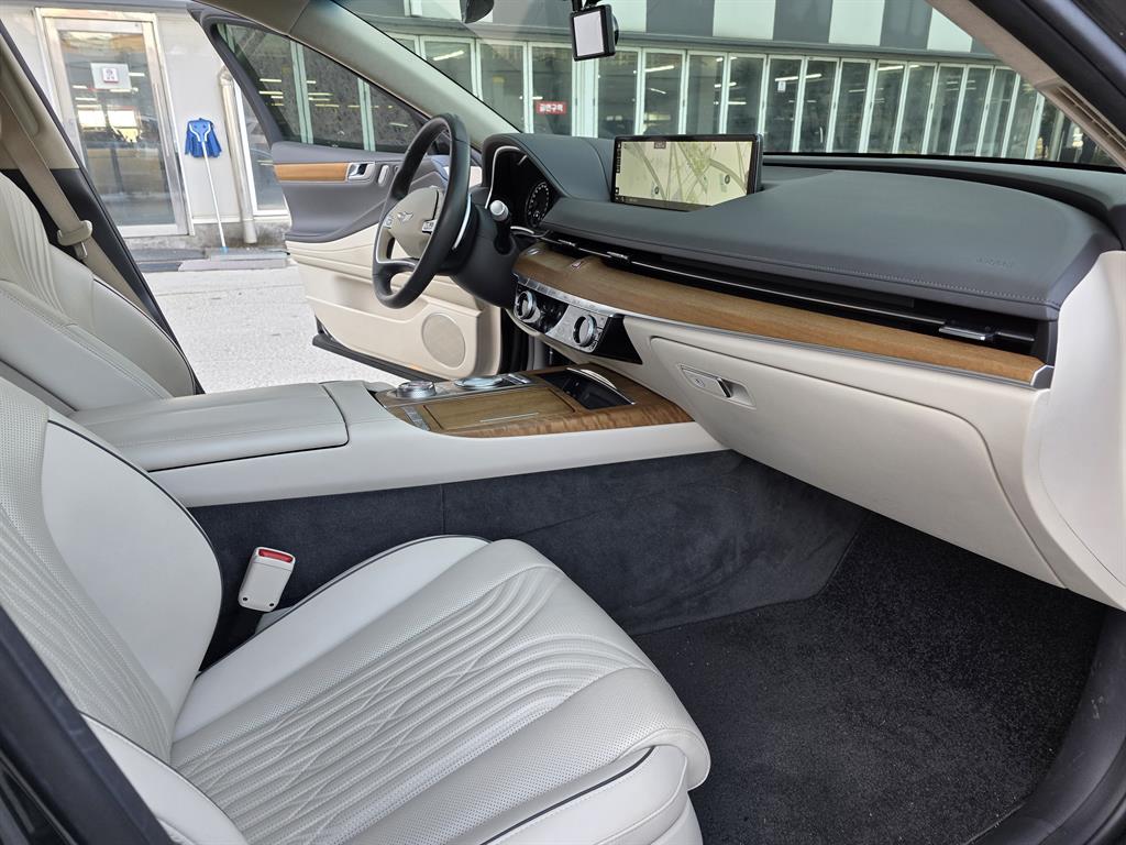 Genesis G80 - Vista 7