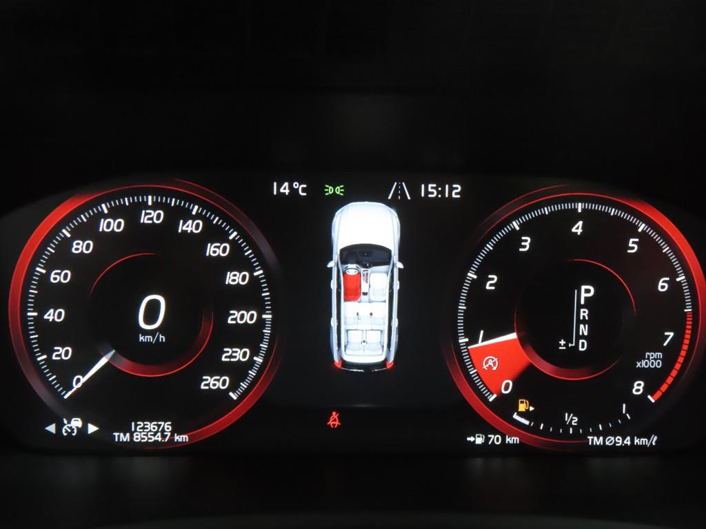 Volvo XC90 - Vista 8