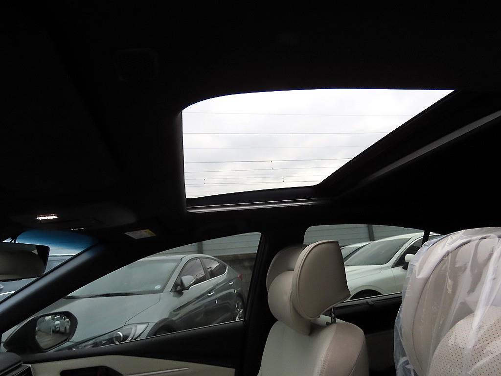 Toyota Camry 2025 Gris - Importación desde Corea - HF Imports Iquique - Foto 18