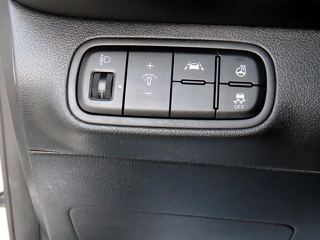 HYUNDAI Venue 2022 Blanco - Importación desde Corea - HF Imports Iquique - Foto 13