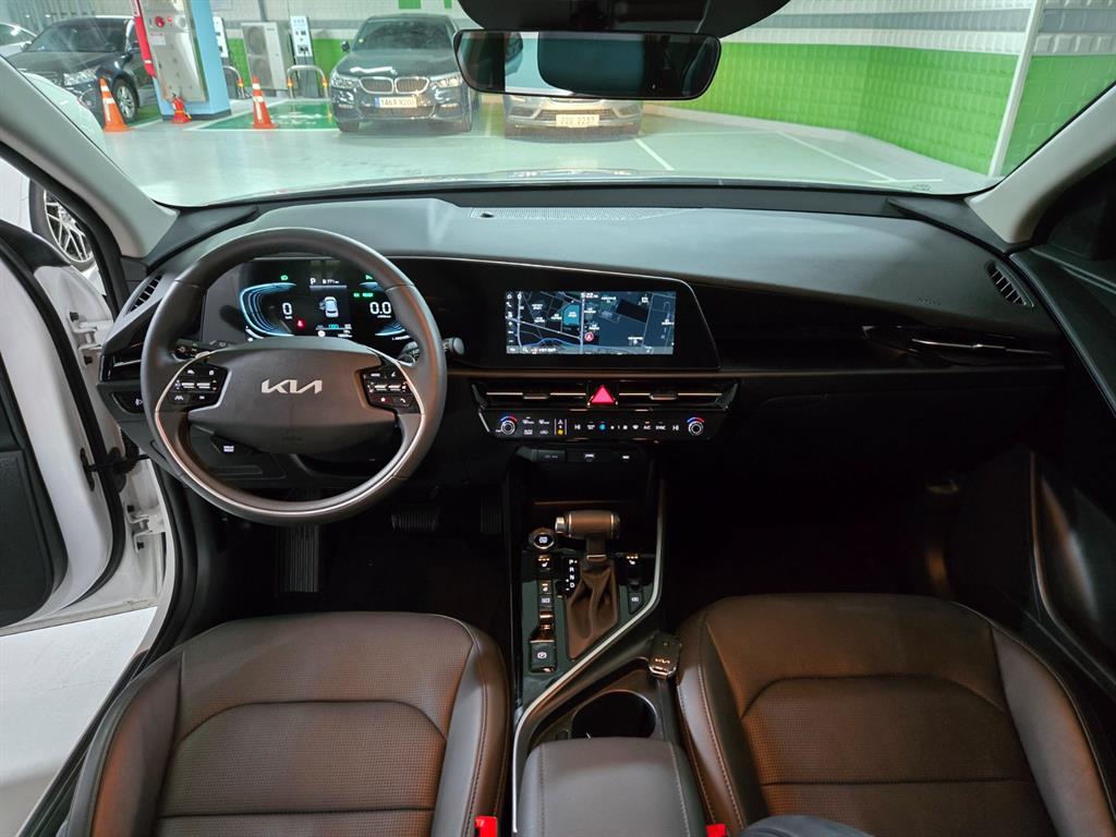 KIA Niro - Vista 8