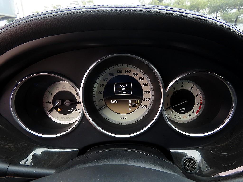 Mercedes Benz CLS Class - Vista 9