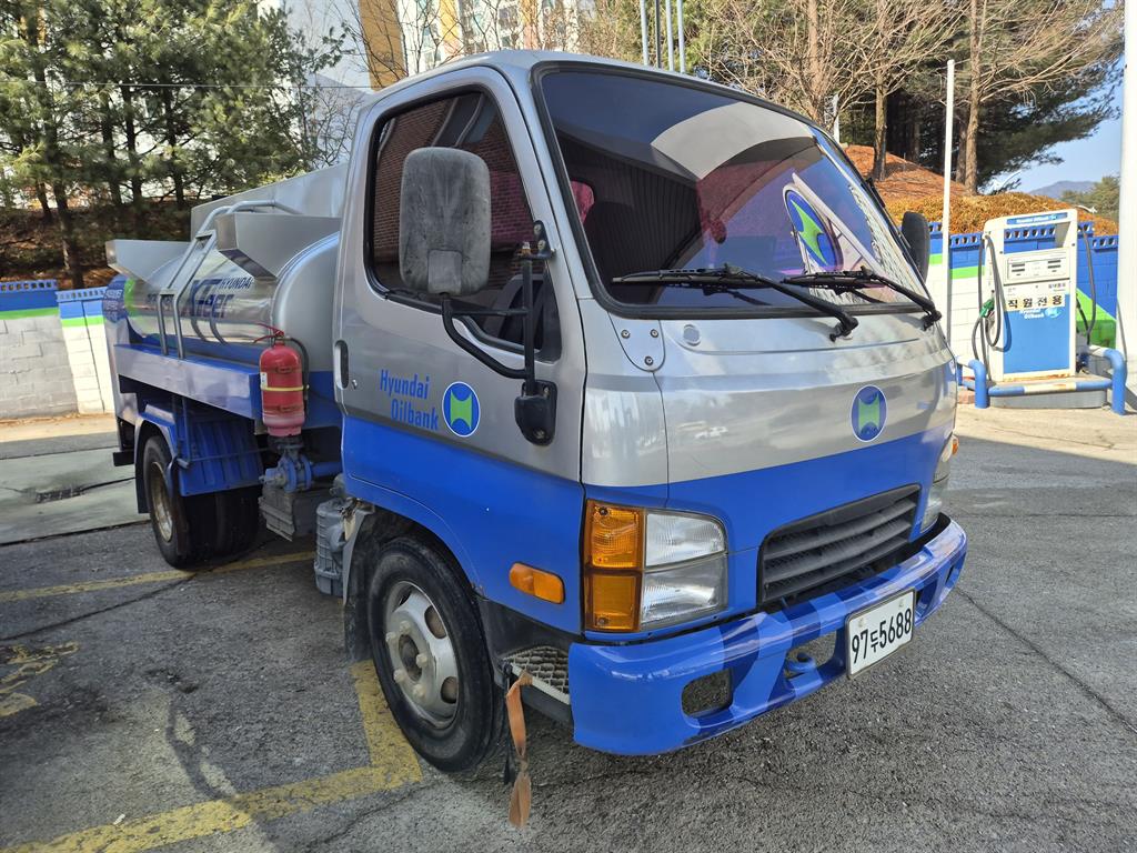 medium and large cargo Rory - Vista 2