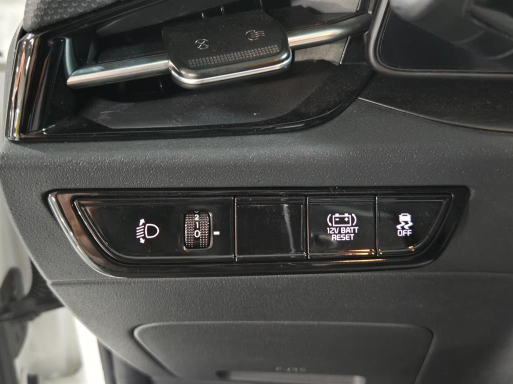 KIA Niro 2026 Blanco - Importación desde Corea - HF Imports Iquique - Foto 16