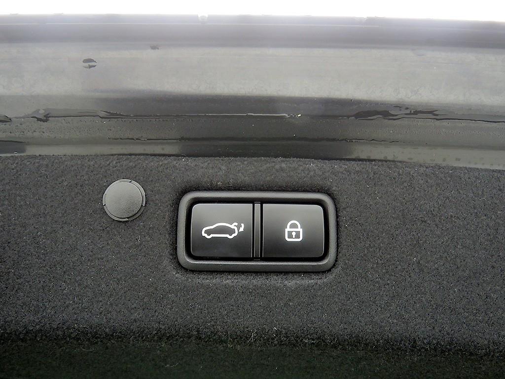 HYUNDAI Grandeur - Vista 5