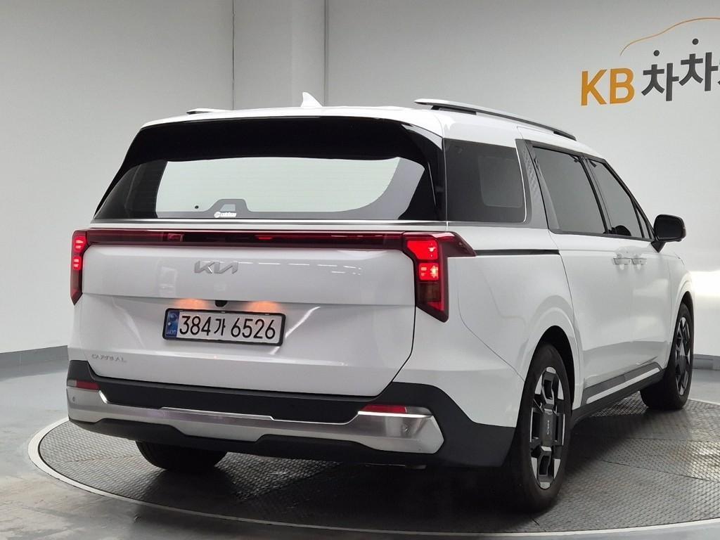 KIA Carnival - Vista 3