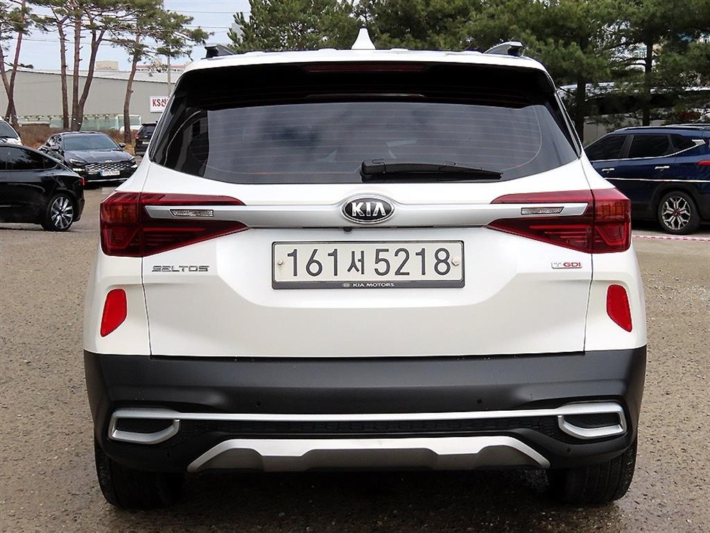KIA Seltos - Vista 4