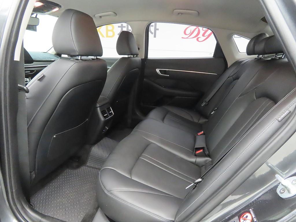 HYUNDAI Sonata - Vista 6