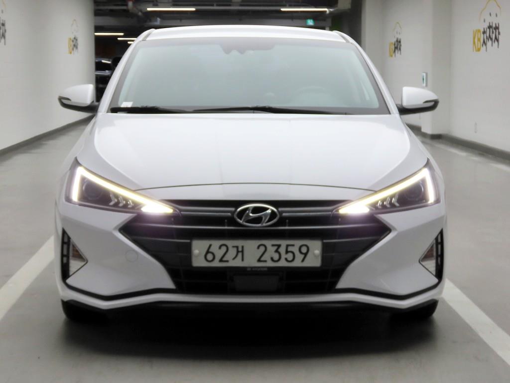 HYUNDAI Avante 2019 Blanco - Importación desde Corea - HF Imports Iquique - Foto 1
