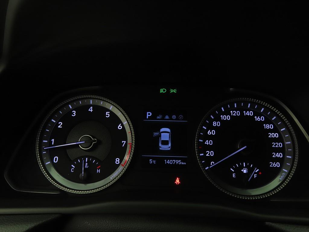 HYUNDAI Sonata - Vista 9