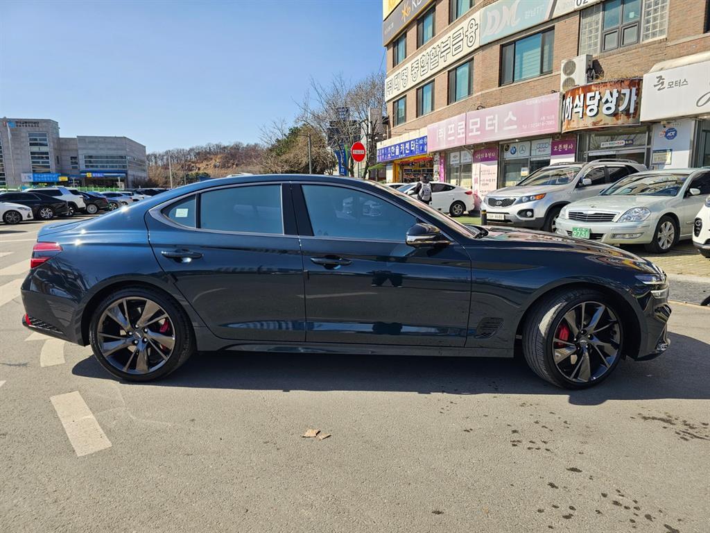 Genesis G70 - Vista 7