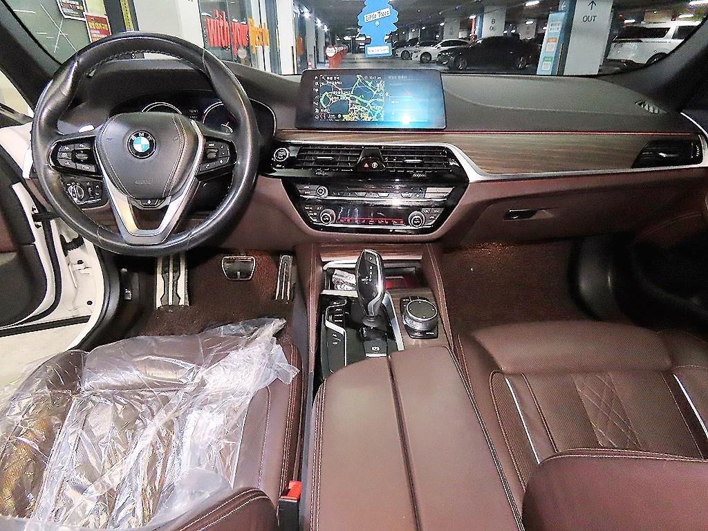 BMW 5 Series - Vista 10