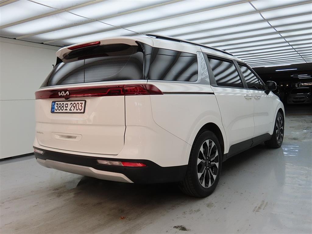 KIA Carnival - Vista 4