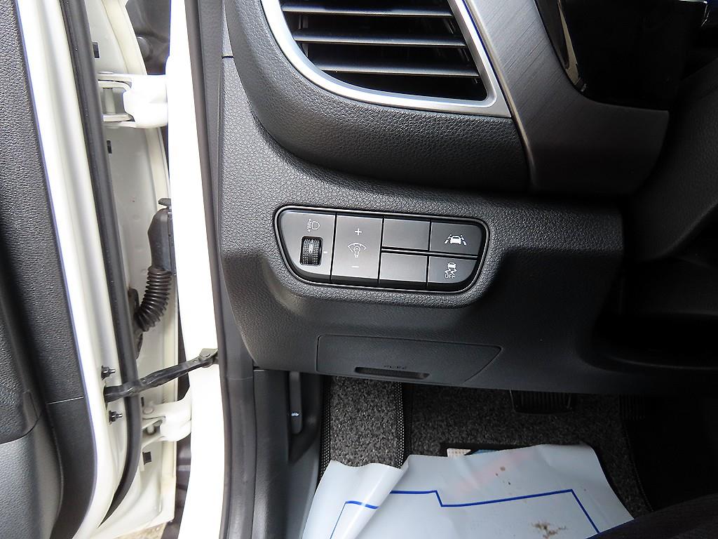 KIA Seltos - Vista 12