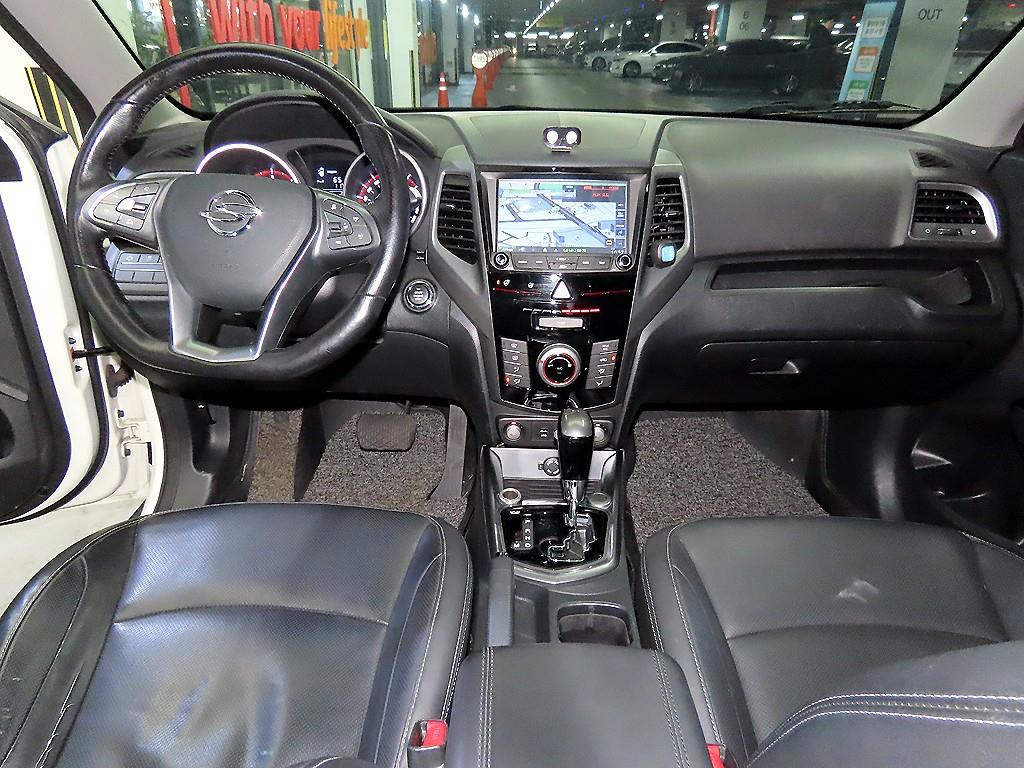 Ssangyong Tivoli - Vista 10