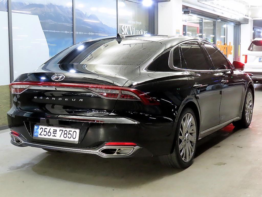 HYUNDAI Grandeur - Vista 4