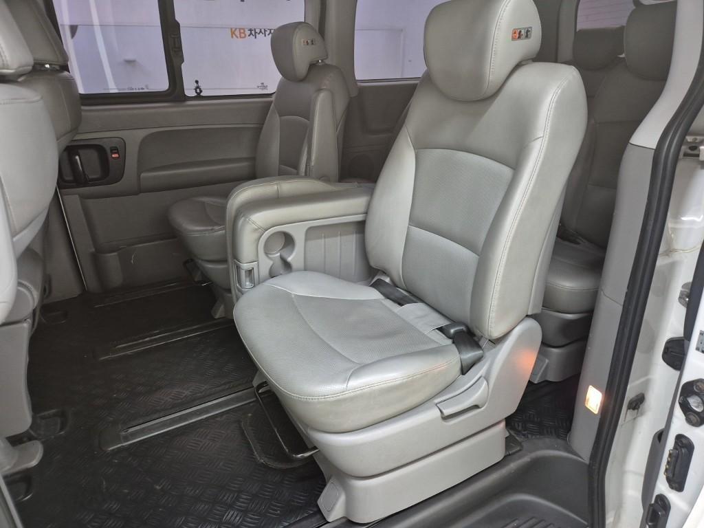 HYUNDAI Starex 2018 Blanco - Importación desde Corea - HF Imports Iquique - Foto 13