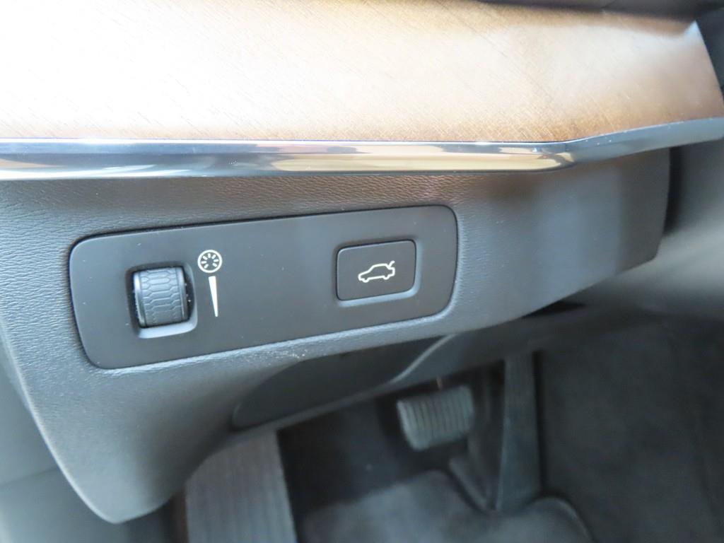 Volvo XC90 - Vista 10