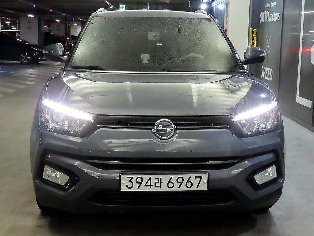 Ssangyong Tivoli - Vista 2