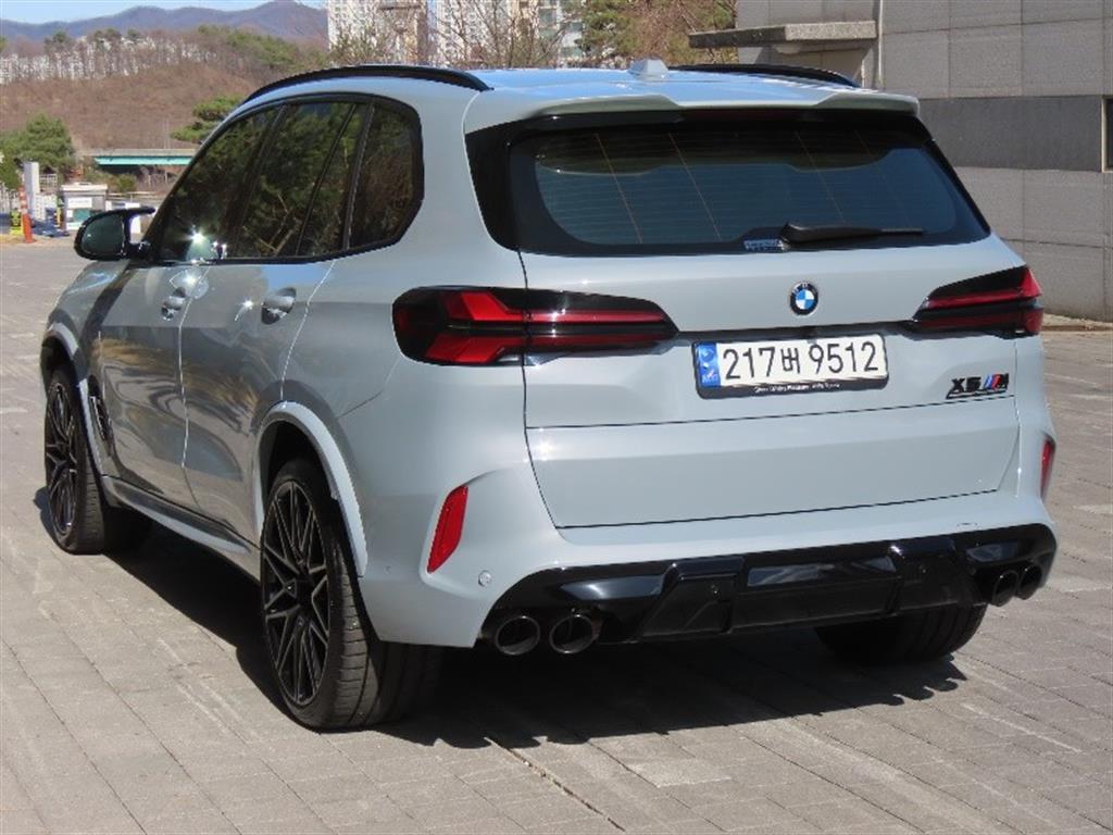 BMW X5M - Vista 7