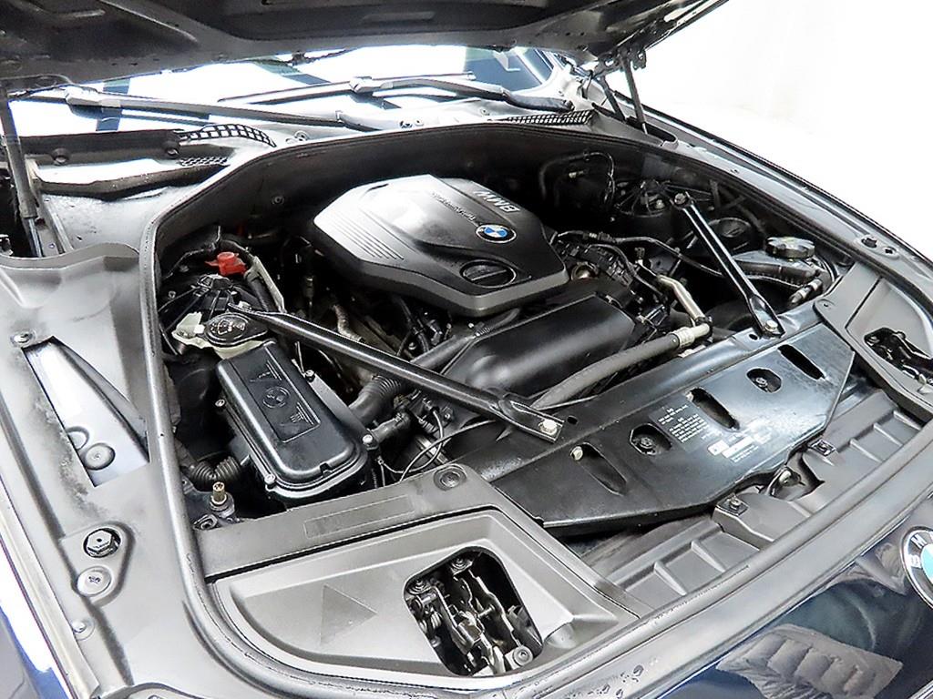 BMW 5 Series 2016 Azul - Importación desde Corea - HF Imports Iquique - Foto 19