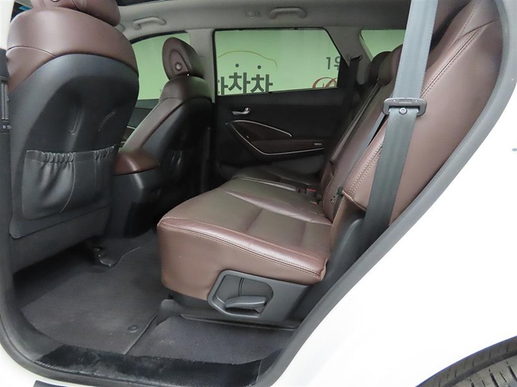 HYUNDAI Maxcruz - Vista 6