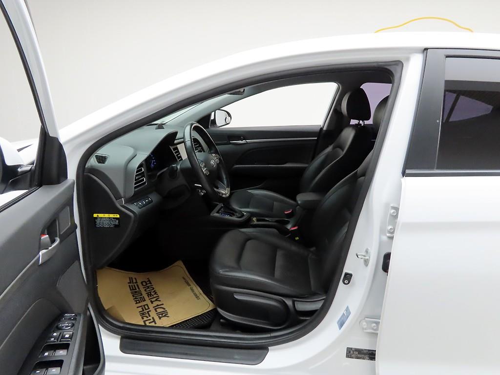 HYUNDAI Avante 2019 Blanco - Importación desde Corea - HF Imports Iquique - Foto 14