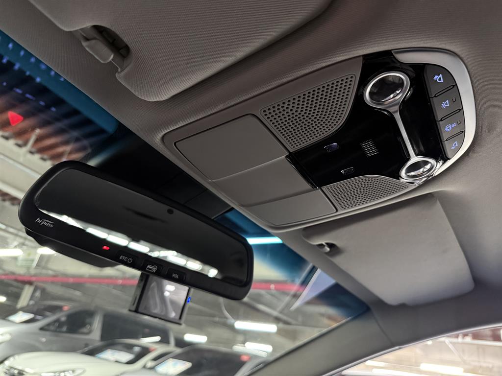 HYUNDAI Grandeur - Vista 12