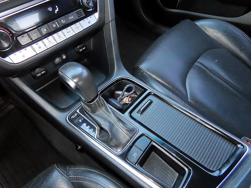 HYUNDAI Sonata - Vista 10