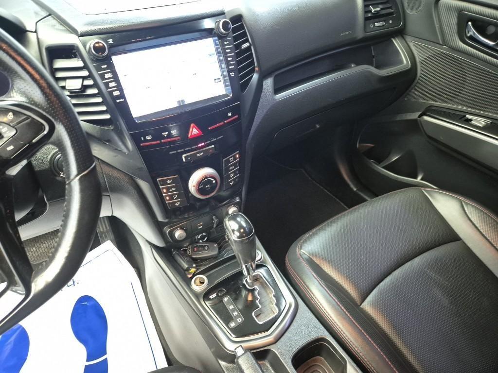 Ssangyong Tivoli - Vista 10