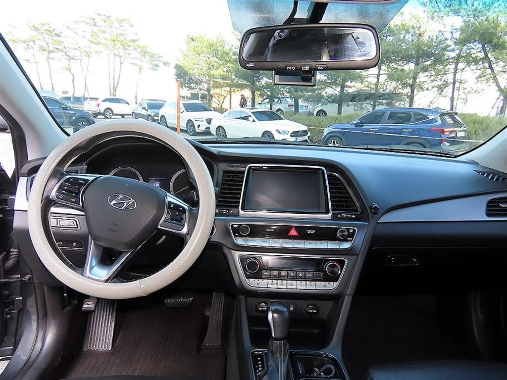 HYUNDAI Sonata - Vista 7